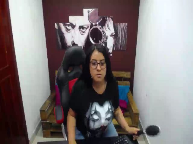 Live sex webcam photo for Hana_cute #271174774