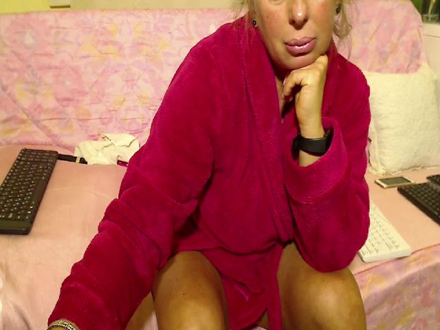 Live sex webcam photo for AmilyStar #271172126