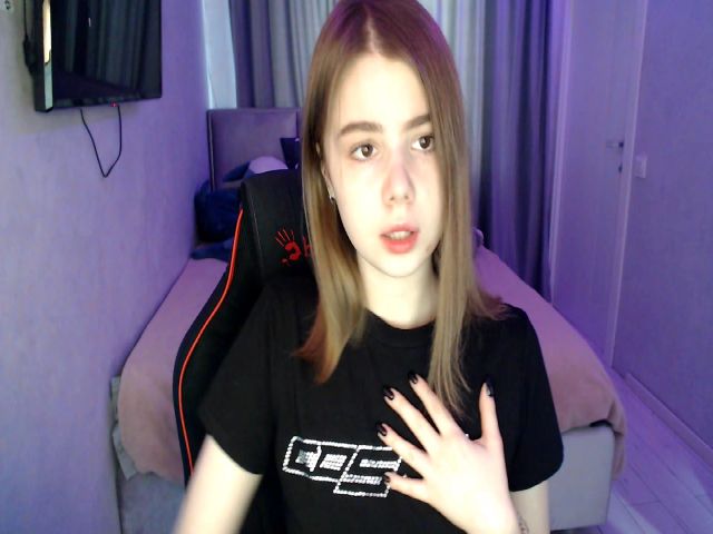 Live sex webcam photo for TriplePrinces #271163650