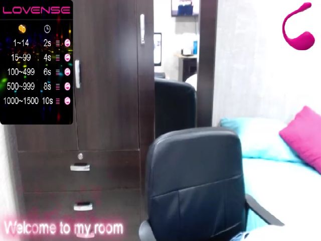 Live sex webcam photo for Angel_star26 #271159498