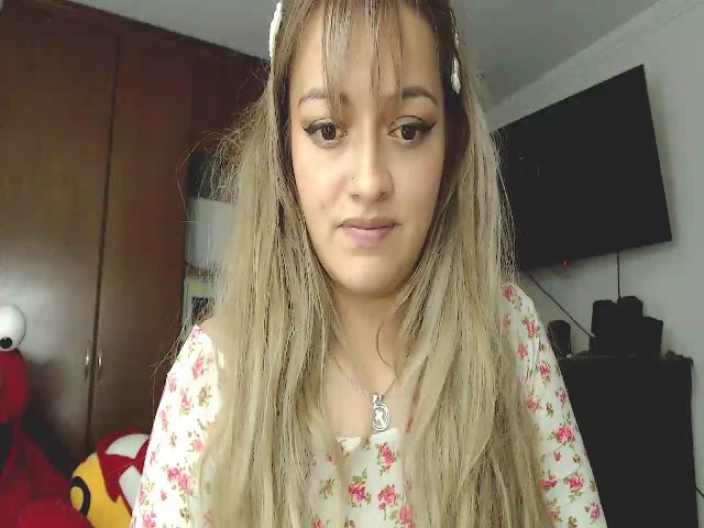 Live sex webcam photo for Keily_sexy21 #271159260