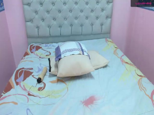 Live sex webcam photo for mabel_smith #271173641