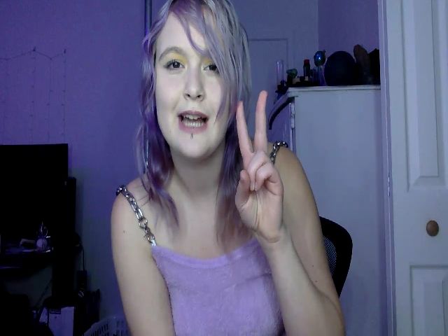 Live sex webcam photo for Avery_Doll #271173692