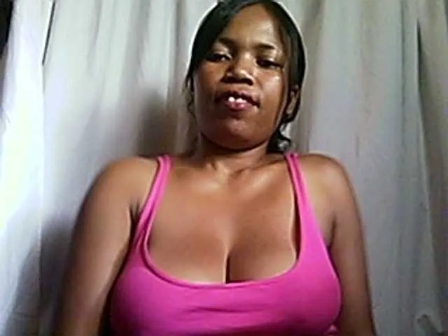 Live sex webcam photo for MIRANDAW #271166622