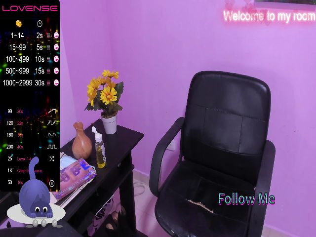 Live sex webcam photo for Samanta_evans #271169697