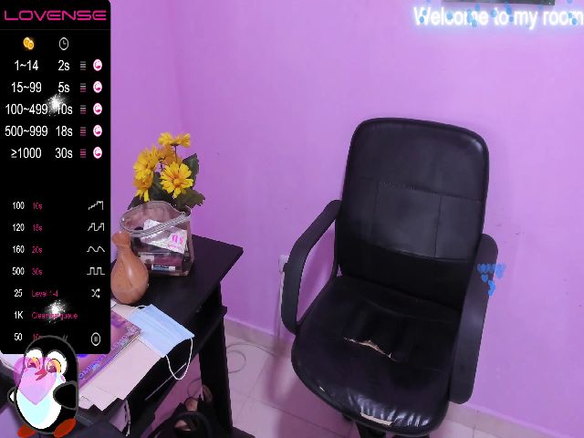 Live sex webcam photo for Samanta_evans #271173266