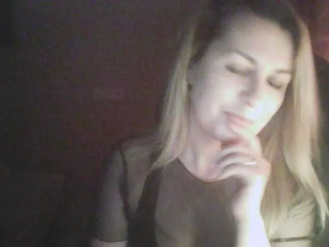 Live sex webcam photo for saden27 #271171826