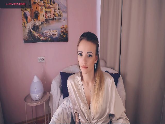 Live sex webcam photo for Lady_Eva #271167822