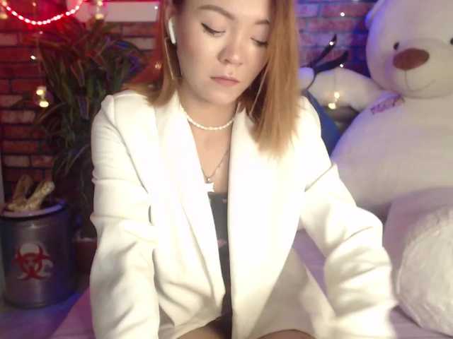 Live sex webcam photo for LinaKimi #271170690