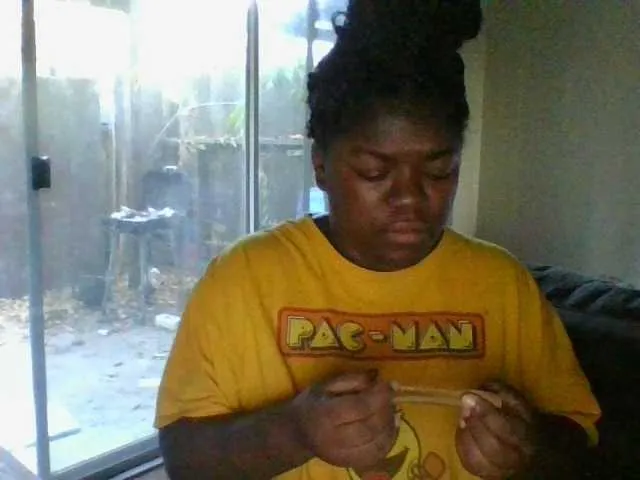 Live sex webcam photo for BigBootiBambi #271158512