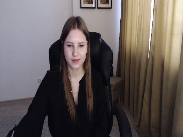 Live sex webcam photo for AngelaOwen #271164263