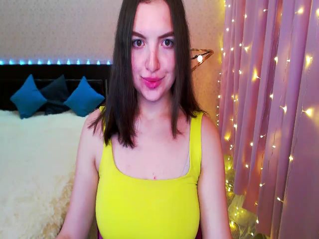 Live sex webcam photo for WildHoneyy #271165390