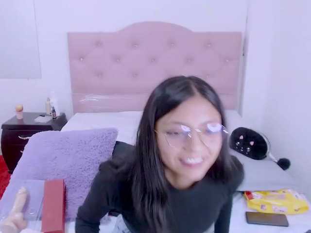 Live sex webcam photo for Alexapiink #271163062