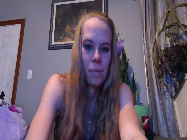 Live sex webcam photo for PrincessV7 #271163888