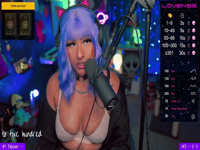 Live sex webcam photo for lavxlewds #271162779