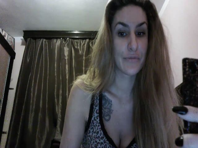 Live sex webcam photo for KittyNiki #271173418