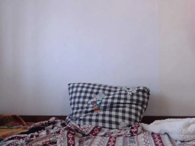 Live sex webcam photo for Leyla-Smile17 #271179803