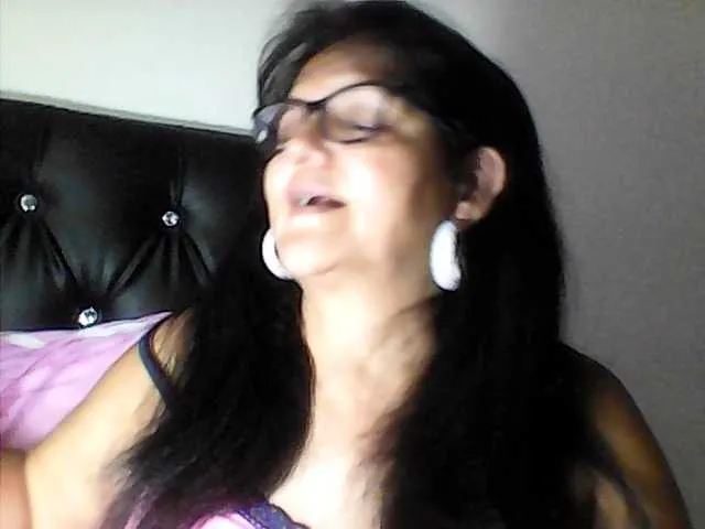 Live sex webcam photo for kassandra02 #287914447