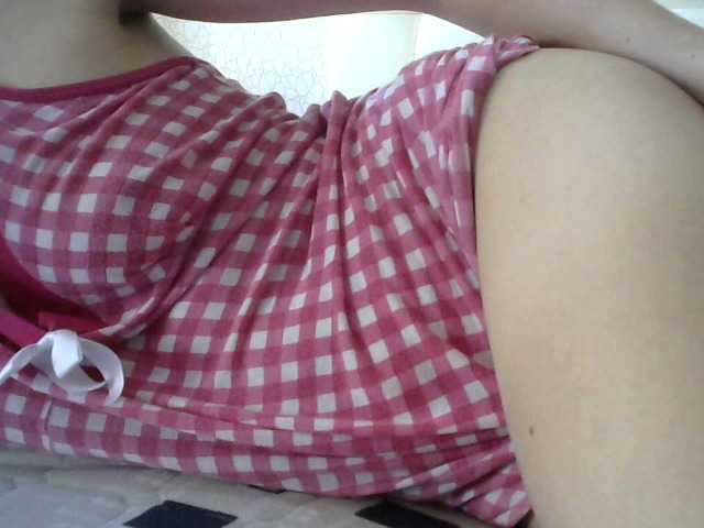 Live sex webcam photo for Saraoff82 #271184061