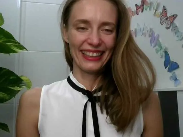 Live sex webcam photo for CelesteKissab #271189022