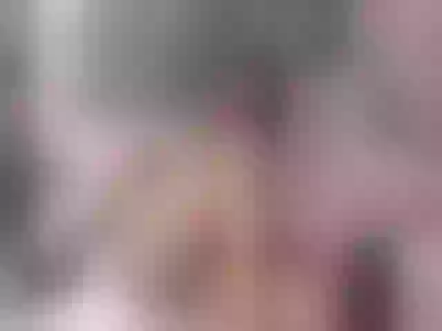Live sex webcam photo for LisaEbonny #271180947
