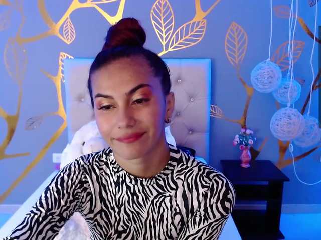 Live sex webcam photo for sweetfer #271176366