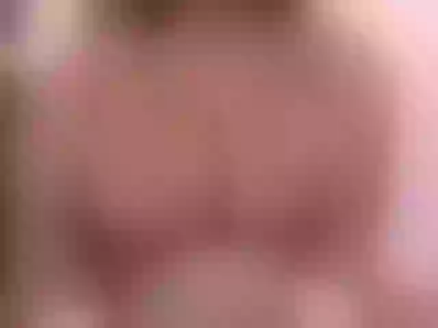 Live sex webcam photo for Sexishantal19 #271188379