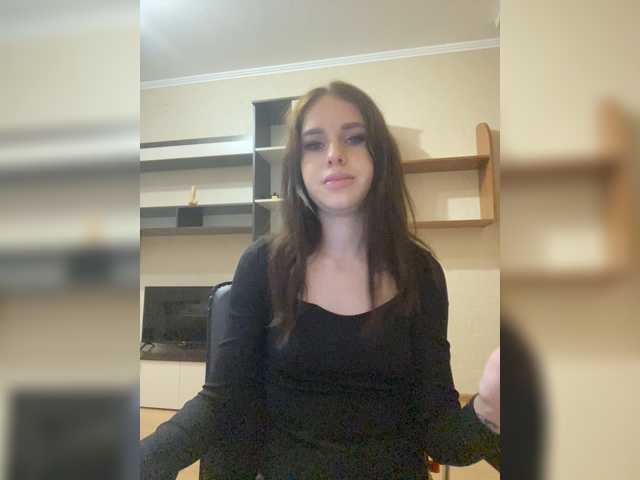 Live sex webcam photo for Sweet-Emma-1 #271187836