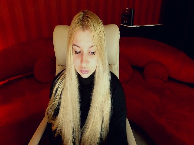 Live sex webcam photo for BootyPam #271177521