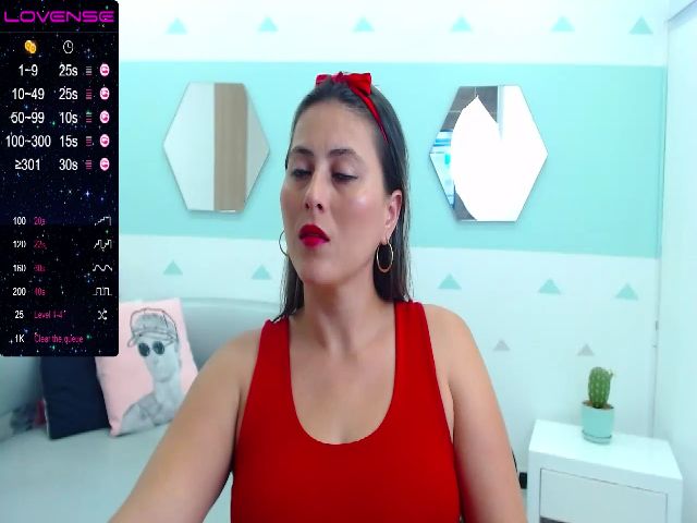 Live sex webcam photo for Kate_Stewart #271189679