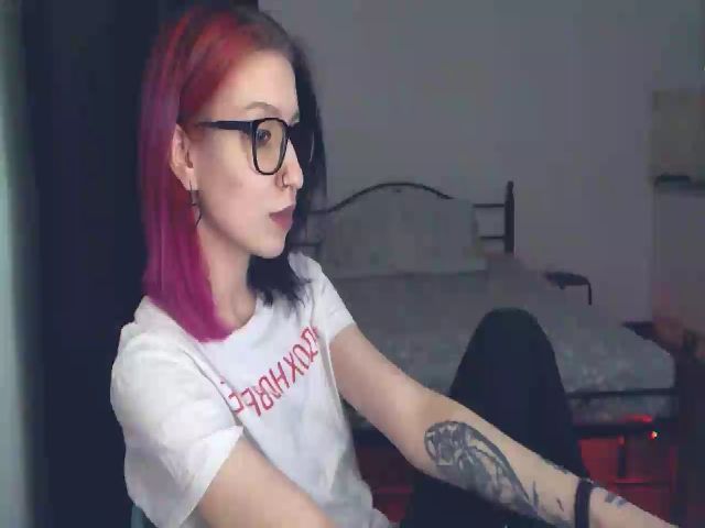 Live sex webcam photo for EeveeViolet #271191362