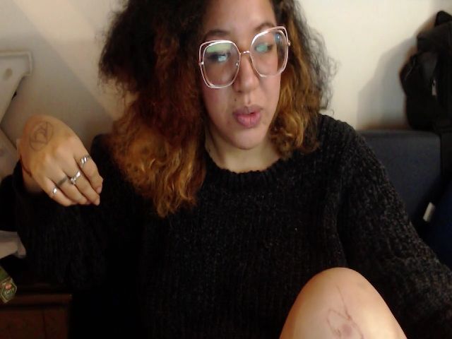 Live sex webcam photo for Sammy_00 #271177640