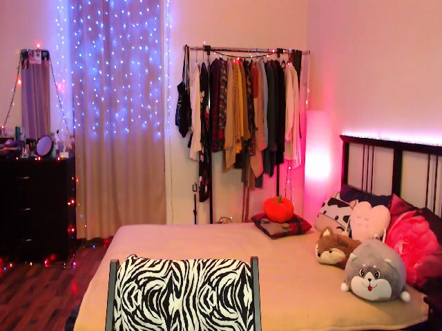 Live sex webcam photo for My_Free_Cat #271191084