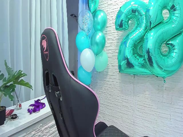 Live sex webcam photo for Vasilisa_SXY #271179257