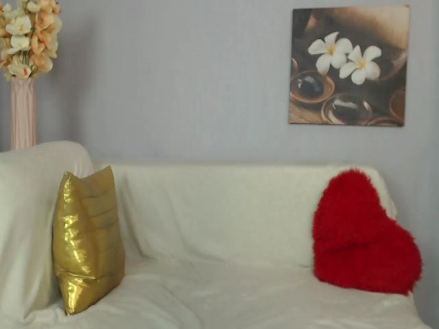 Live sex webcam photo for Queen_Venuss #271182323
