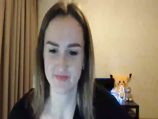 Live sex webcam photo for Pineapple_m #271186472