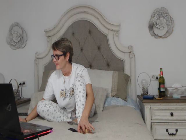Live sex webcam photo for silverjewel #271189868