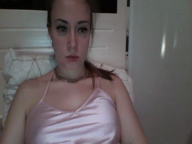 Live sex webcam photo for brunetteMia23 #271190989