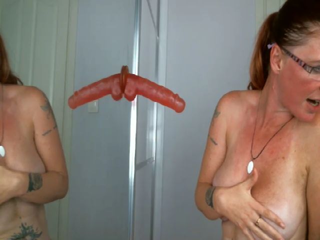 Live sex webcam photo for OnlyLou #271185373