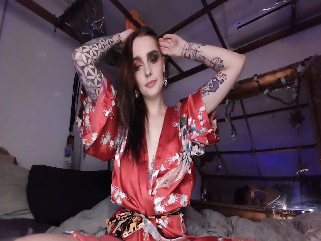 Live sex webcam photo for LlittleLlama #271184735