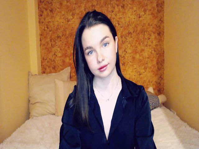 Live sex webcam photo for LesliParker #271185099