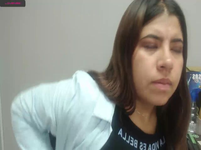 Live sex webcam photo for Cute_moon_ #271187070