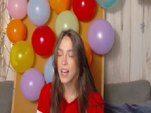 Live sex webcam photo for AlissaO #271185808