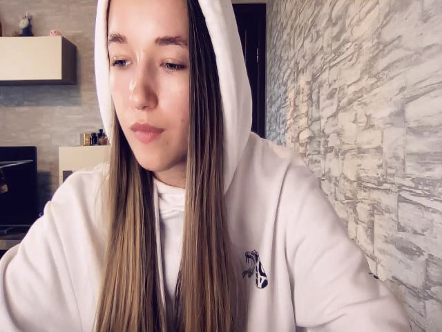 Live sex webcam photo for YourSonya_ #271182983