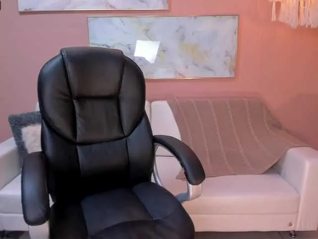 Live sex webcam photo for LindseyCox #288010315