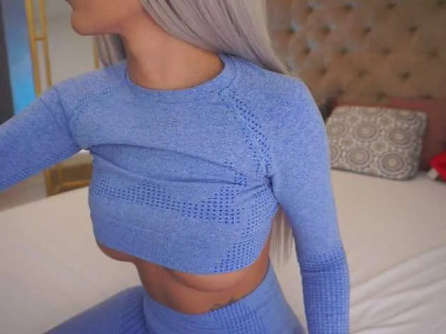 Live sex webcam photo for fallingangell #271183605