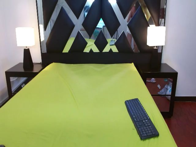 Live sex webcam photo for Camilaprettyx #271187424
