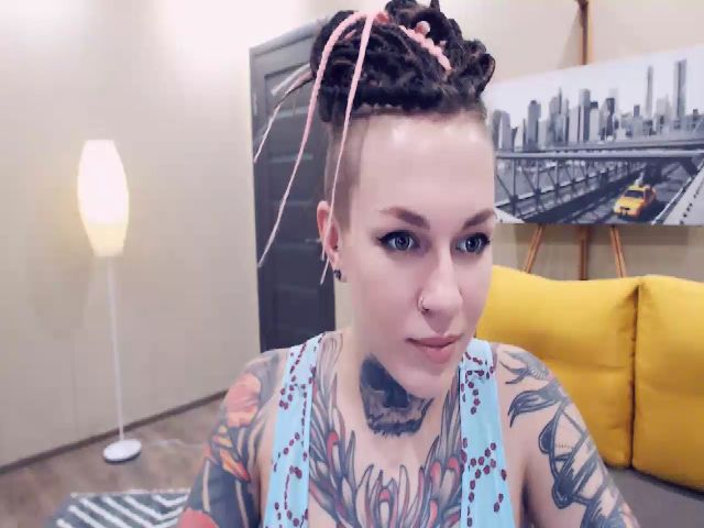 Live sex webcam photo for MAGDALENA_X #271186226