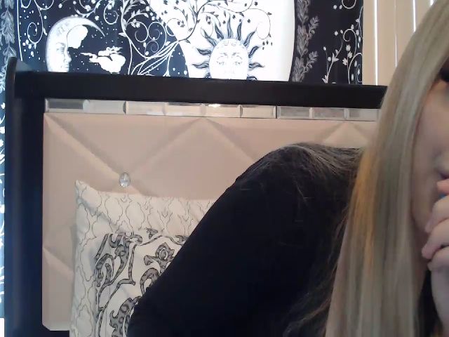 Live sex webcam photo for AshleyMarina #271187085