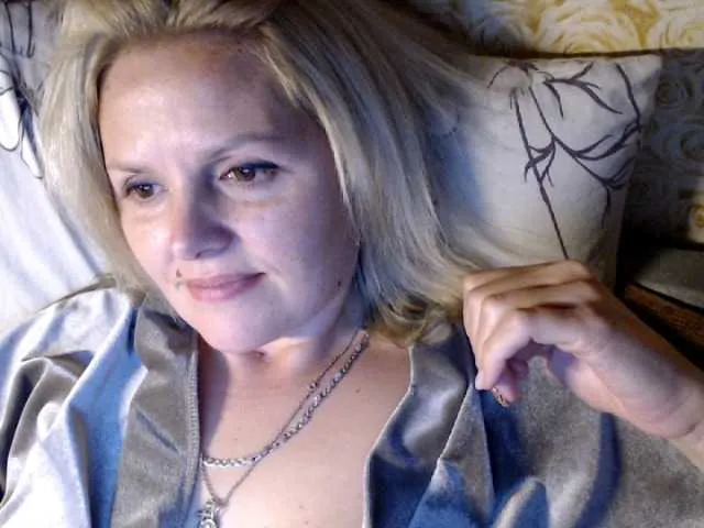 Live sex webcam photo for AngelAlone #271187994